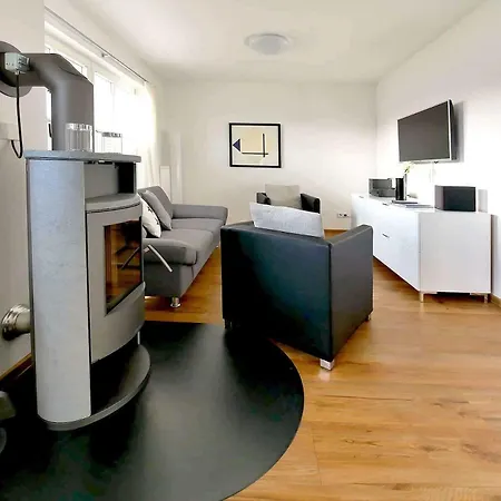 Scharmuetzelsee 度假居 *