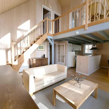 Scharmuetzelsee 度假居 *